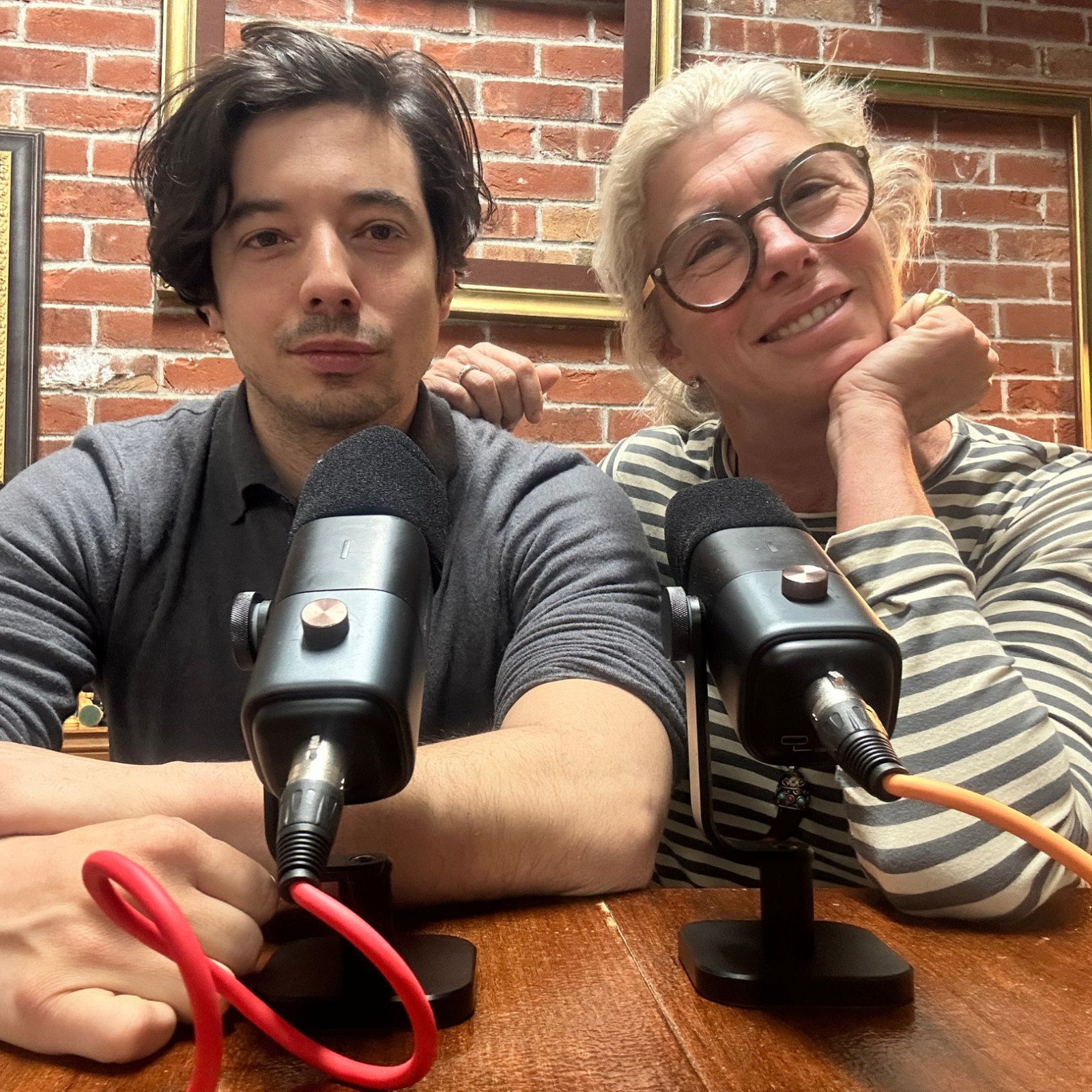 GUGLIELMO POGGI ai microfoni di SU LA MASCHERA